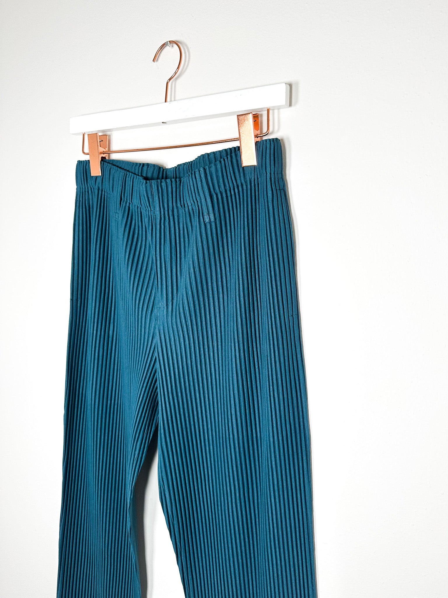 Homme Plisse Issey Miyake - Tailored Pleats 2 Pant - Deep Marine